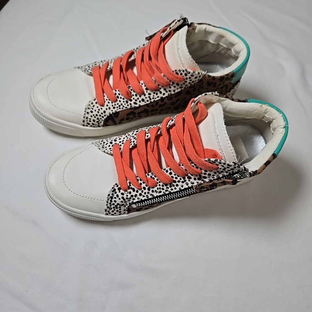 Dolce Vita Animal Print High Top Ladies Sneaker Size 8.5 - Picture 10 of 11